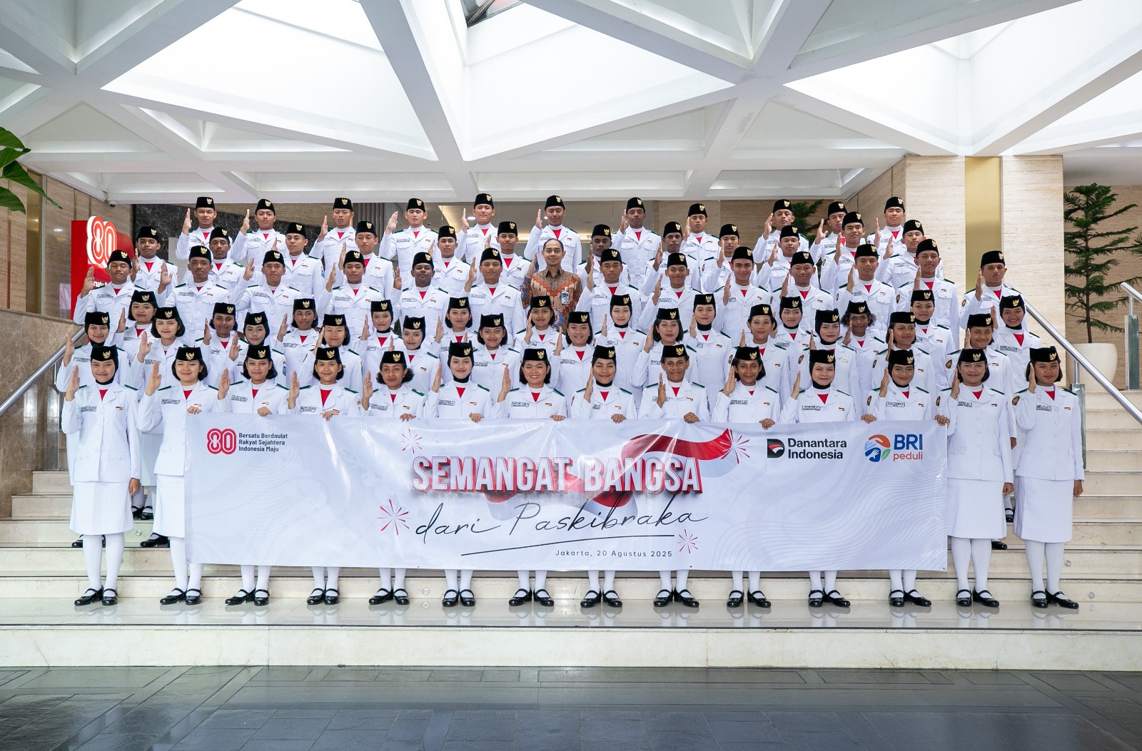 Dorong Semangat Nasionalisme, 15 Tahun Berturut-turut BRI Beri Apresiasi Paskibraka dan Tenaga Pendukung