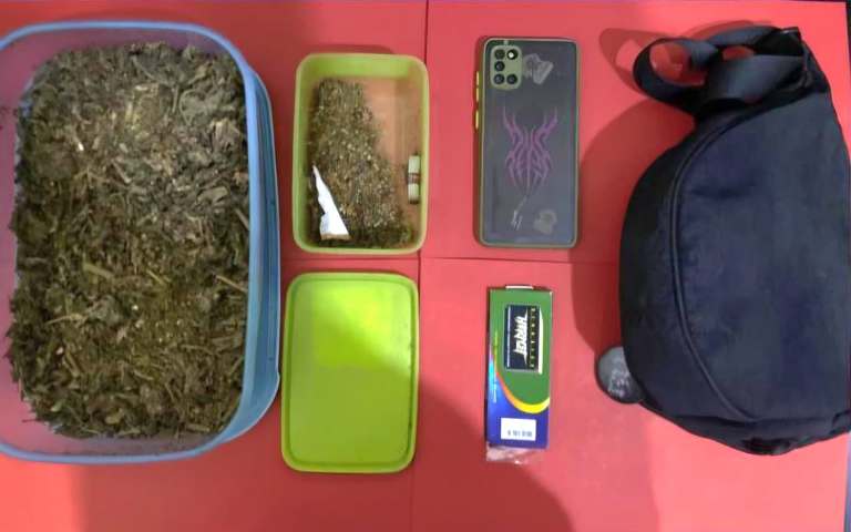Pengusaha Sablon Asal Jember Sembunyikan Ganja Dalam Toples