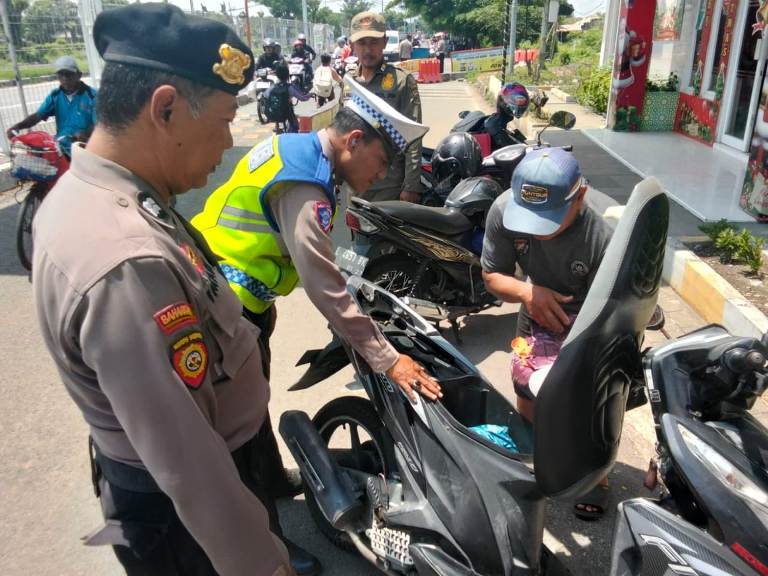 Perketat Pintu Keluar Masuk Surabaya, Polisi Sasar Pelaku 3C di Suramadu