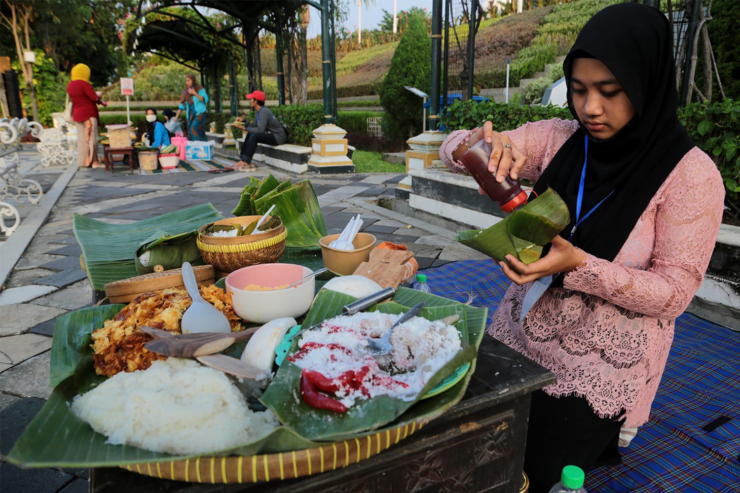 Meriahkan Ngabuburit Asik di Tugu Pahlawan, Ada Bazar UMKM dan Pertunjukan Musik