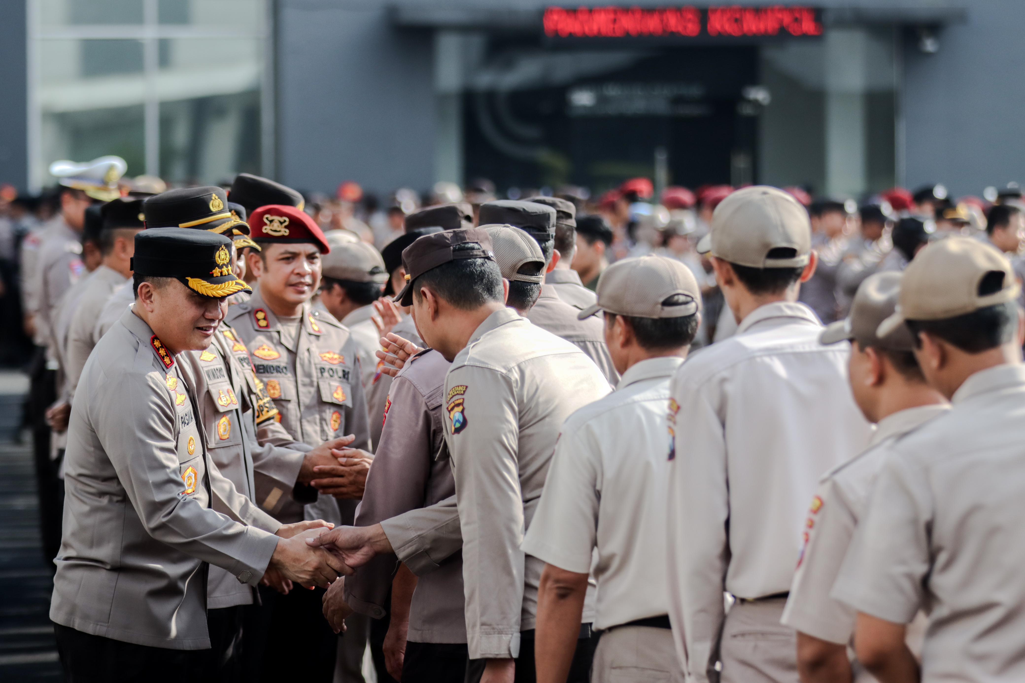 Kapolrestabes Surabaya Gelar Halalbihalal Bersama Anggota di Mapolrestabes