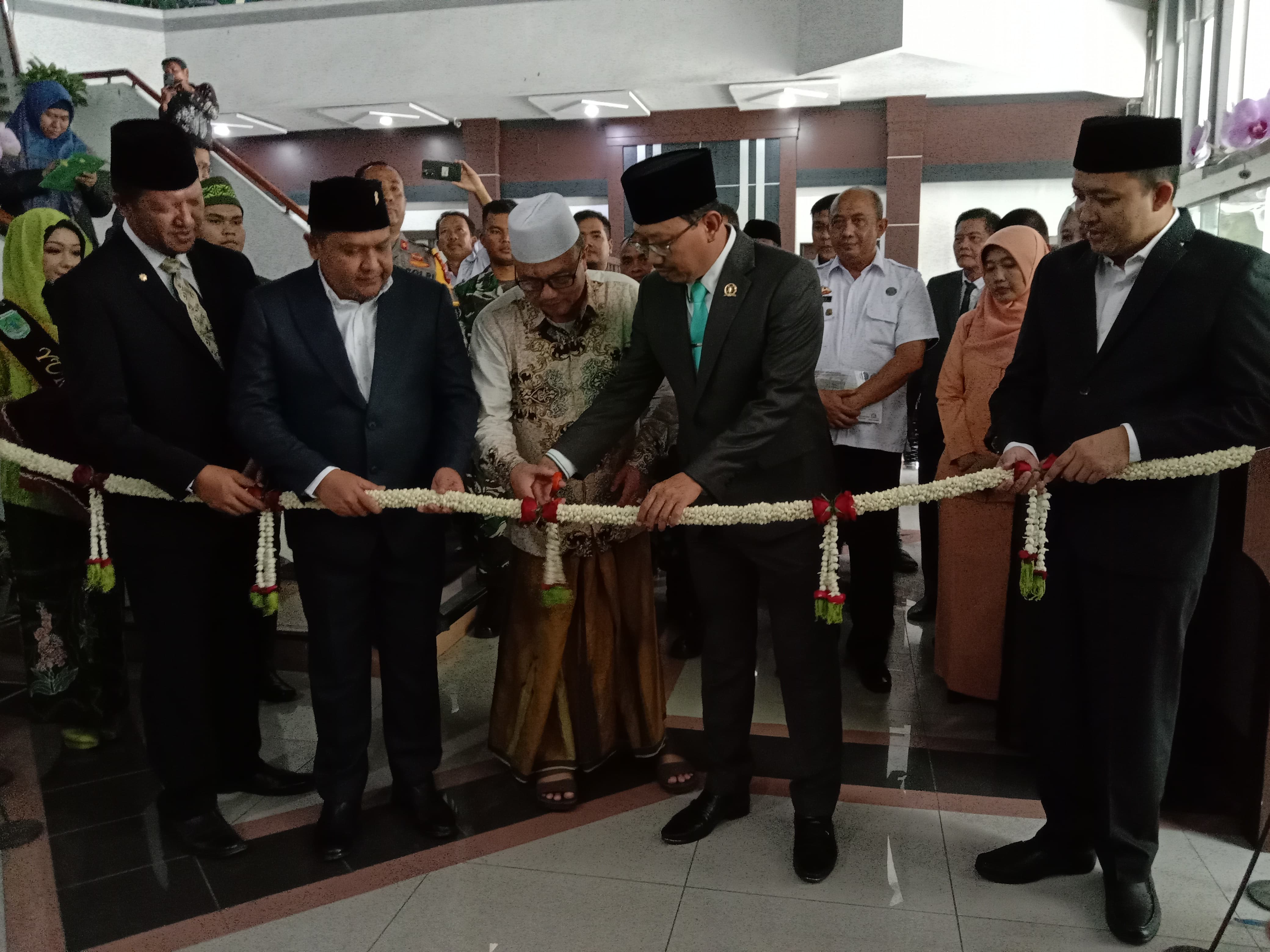 Kantor DPRD Kabupaten Pasuruan Resmi Pamerkan Display Produk Unggulan