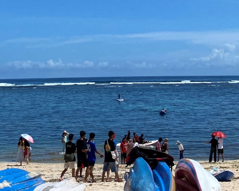 Petualangan Seru di Pantai Pandawa, Bali