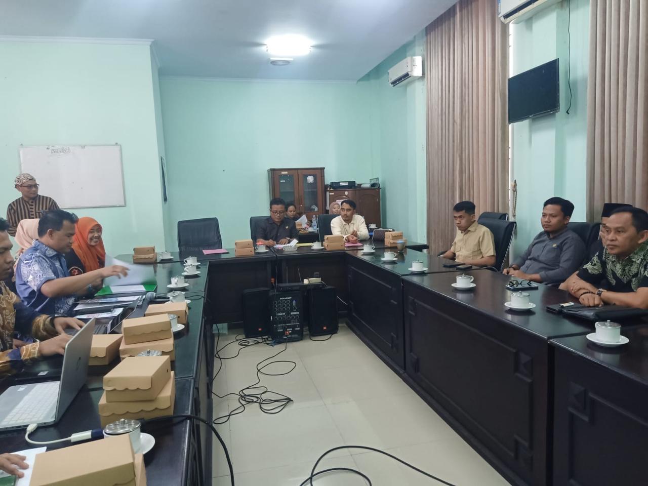 Godok Perubahan Nama Sesuai Amanah UU, Komisi B Hearing Bareng Bank Jombang