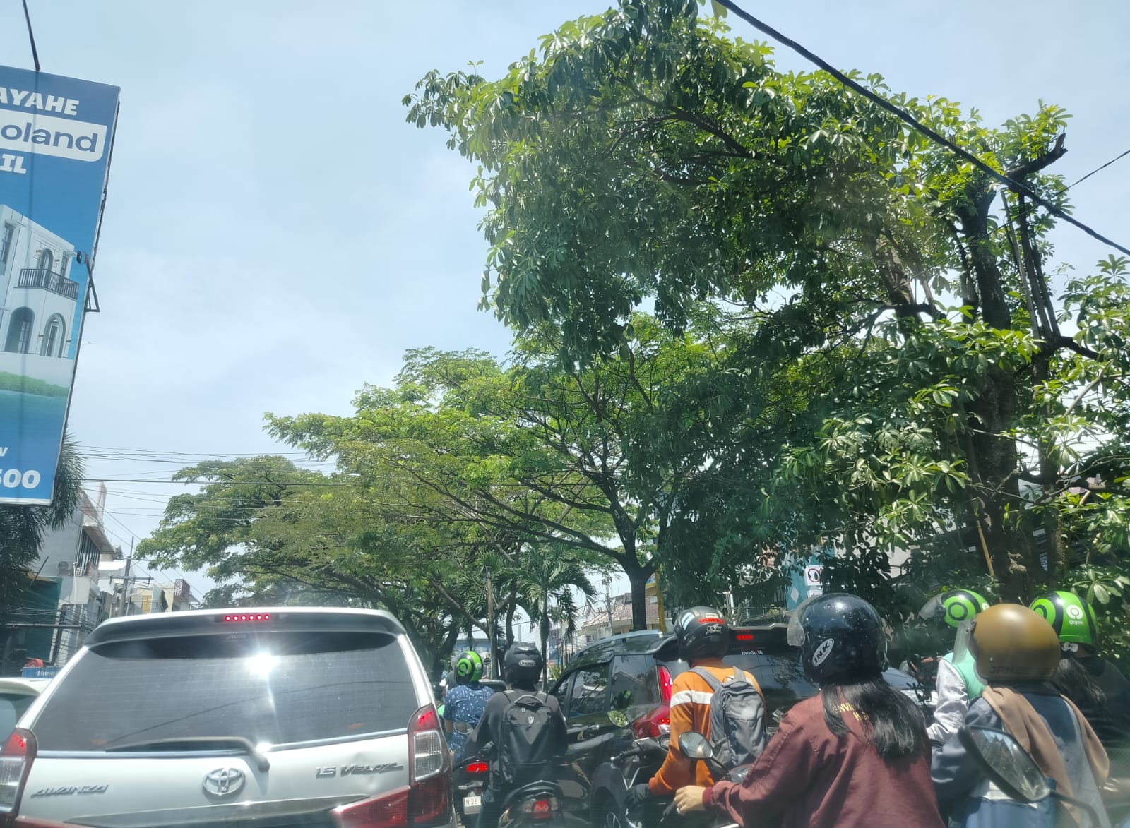 Padat Merayap, Arus Lalulintas Jalan Suhat Kota Malang