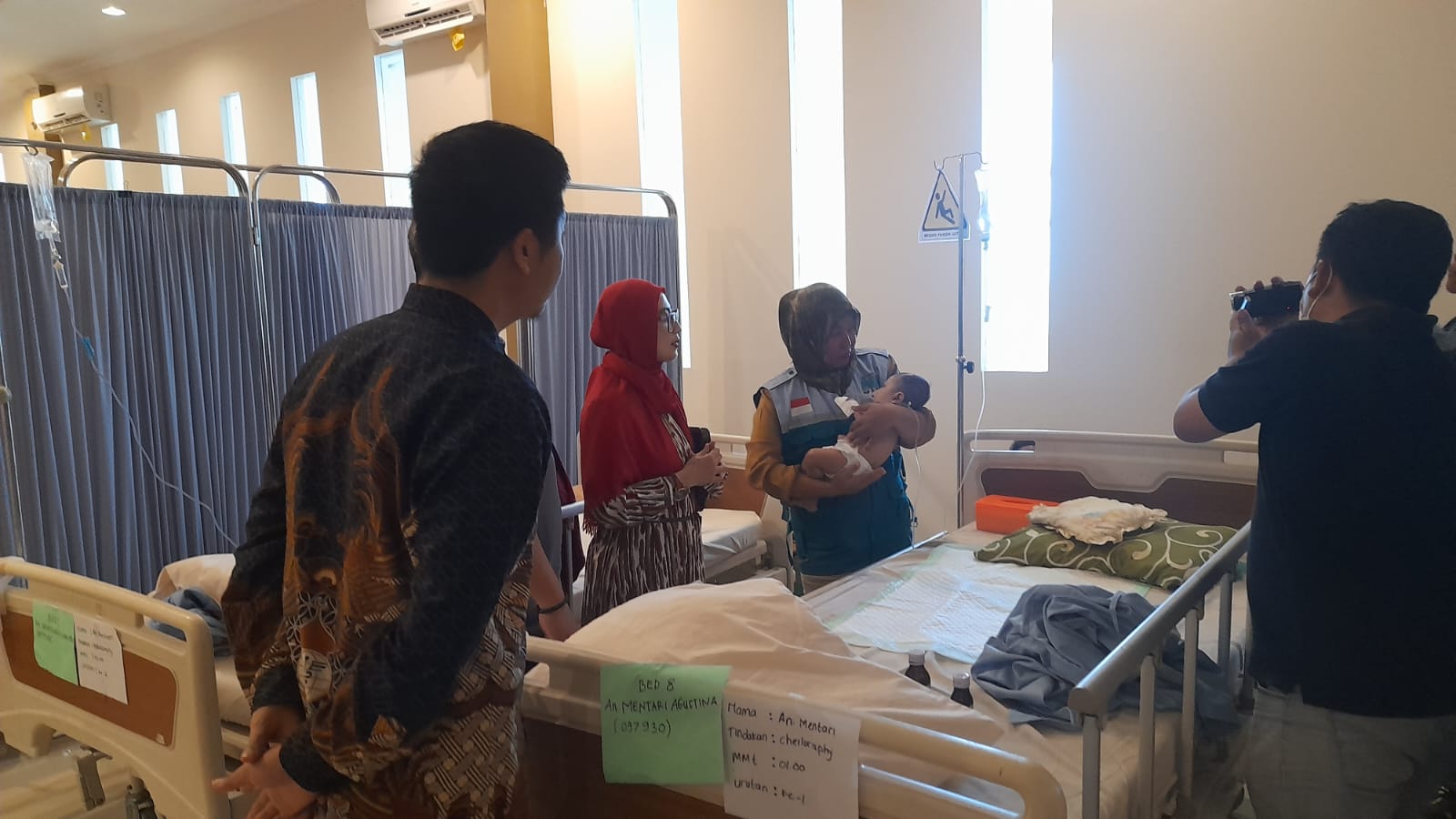 Fakultas Kedokteran Unej dan RSI At-Tin Husada Ngawi Gelar Operasi Bibir Sumbing Gratis