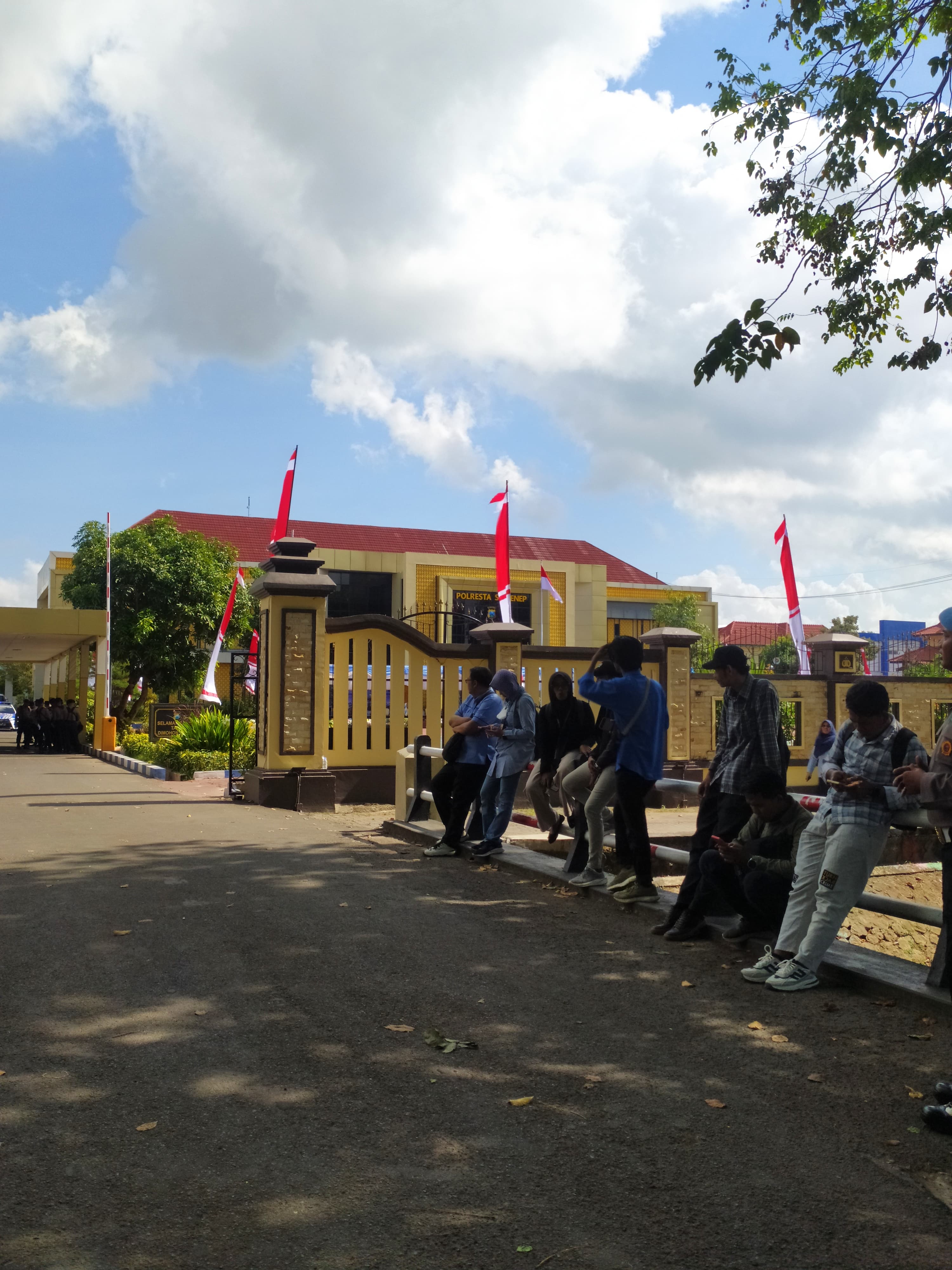 Polres Sumenep Larang Wartawan Liput Upacara Peningkatan Polres Menjadi Polresta