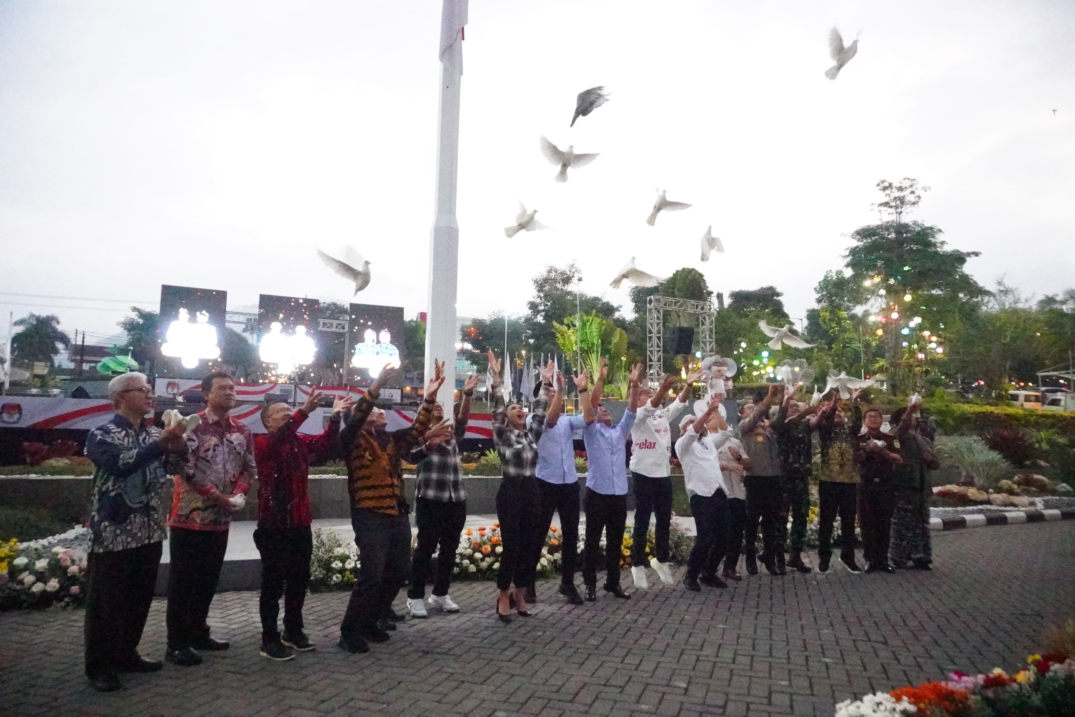 Kampanye Damai, Tiga Paslon Wali Kota dan Wawali Kota Batu Ucap Ikrar Bersama