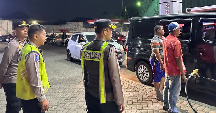 Kapolres Pasuruan Cek Langsung Ketersediaan BBM di Sejumlah SPBU