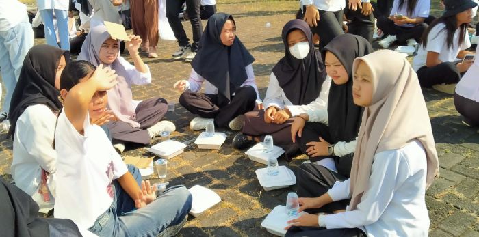 Dengan “Sabar” Sudah Tapi Belum, UIBU Malang Sambut Ribuan Mahasiswa Baru