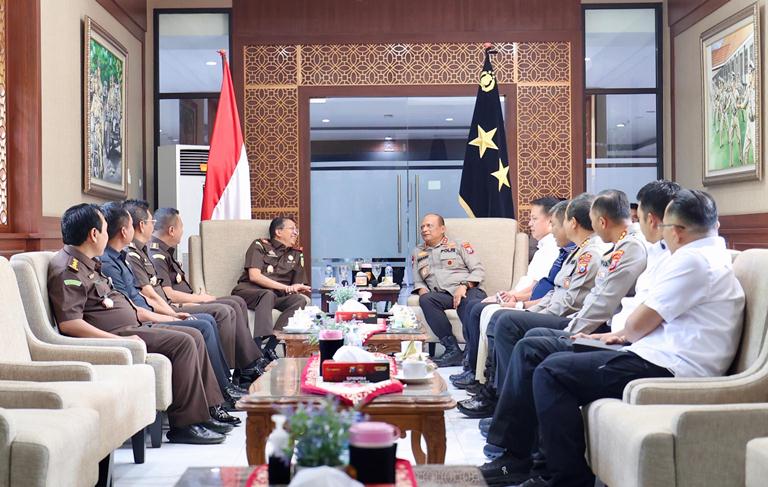 Polda Jatim dan Kejati Komitmen Perkuat Sinergitas Antarlembaga Penegak Hukum