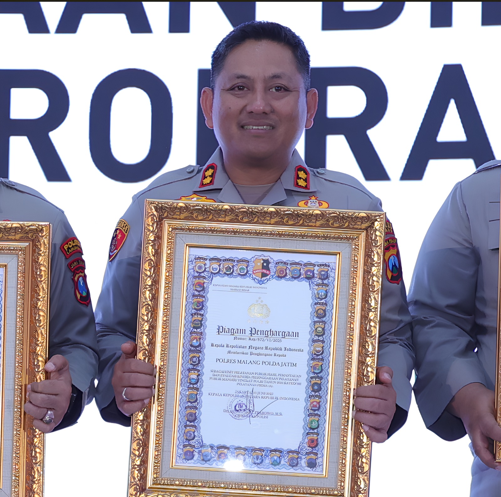 Polres Malang Raih Penghargaan Pelayanan Prima