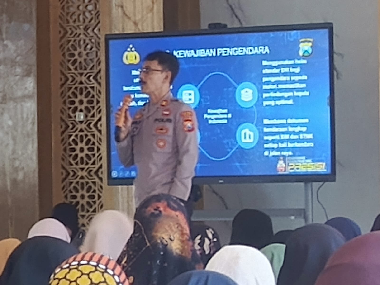 Kapolsek Geneng Perkuat Kesadaran Tertib Berlalu Lintas di Ngawi Lewat Wali Murid