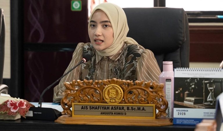 DPRD Surabaya Soroti Iuran Wisuda SMP, Tegaskan Larangan Pungutan dan Desak Kesederhanaan