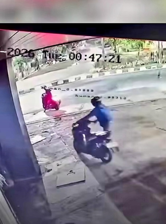Motor Karyawan Minimarket Kembali Dicuri di Wonokromo, Aksi Pelaku Terekam CCTV