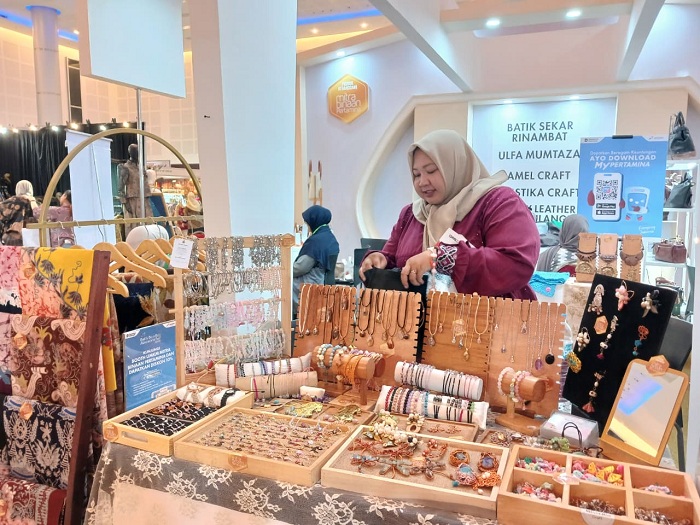 Misstika Craft Pamerkan Koleksi Batu Alam Nusantara di Batik Bordir & Aksesoris Fair 2026