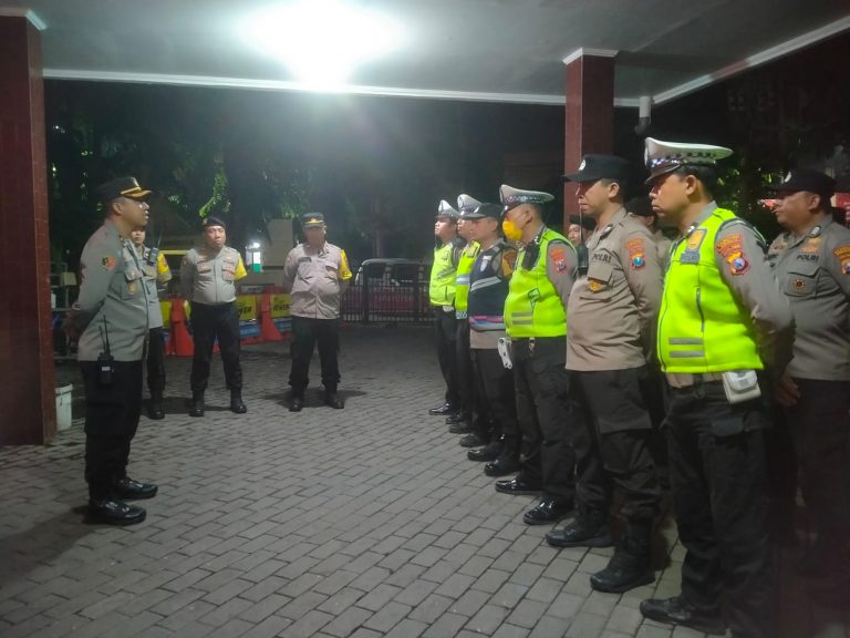 Polsek Tegalsari Gelar Apel Malam Antisipasi Jam Rawan Kriminalitas