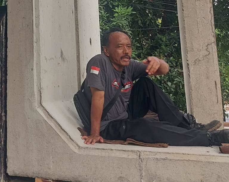 Pekerja Proyek Saluran di Ketintang Madya Tewas Terjatuh saat Pemasangan U-Dith