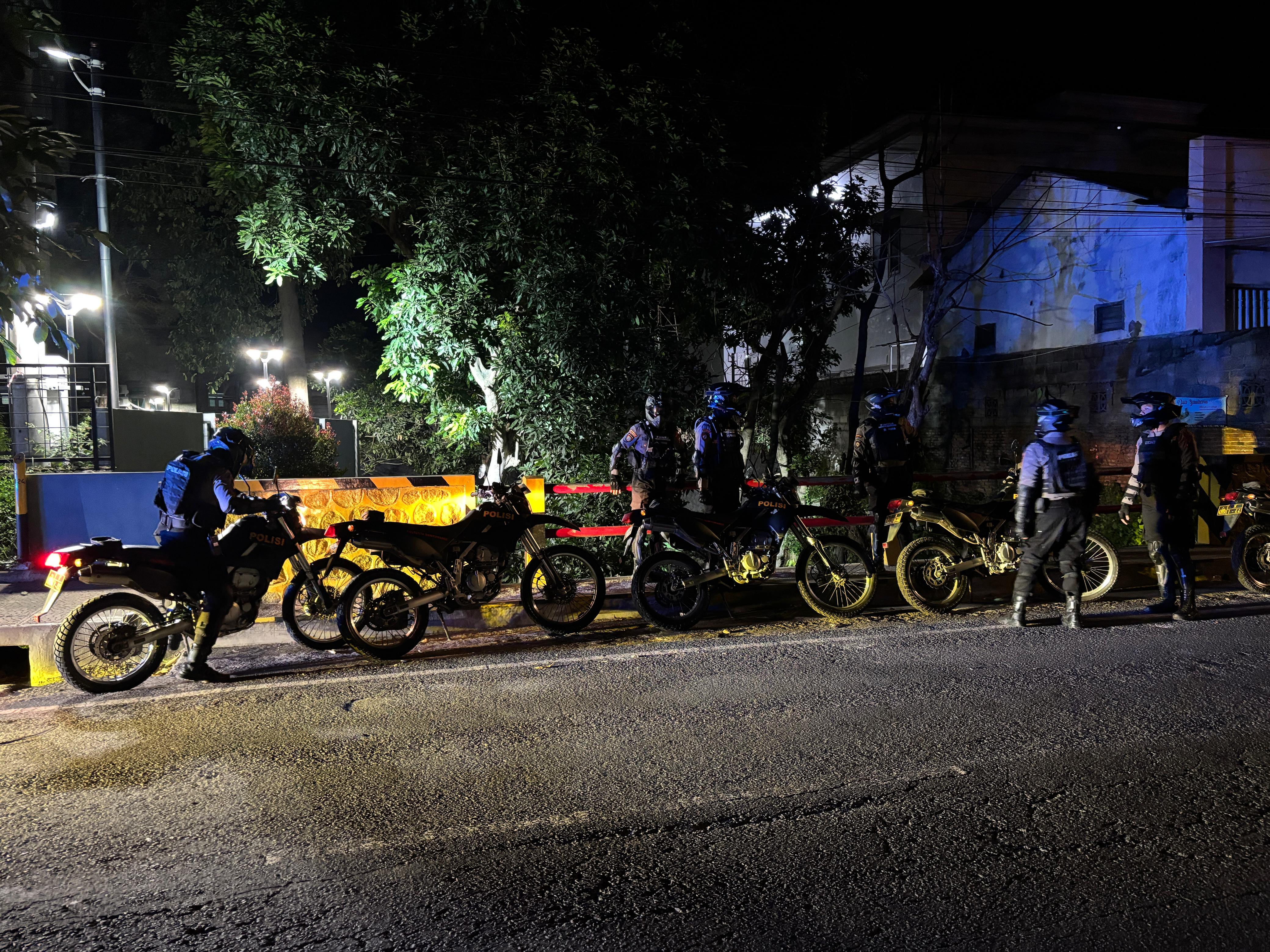 Jaga Kondusifitas, Polresta Banyuwangi Gelar Patroli Skala Besar di Sahur Ramadan 1446 H