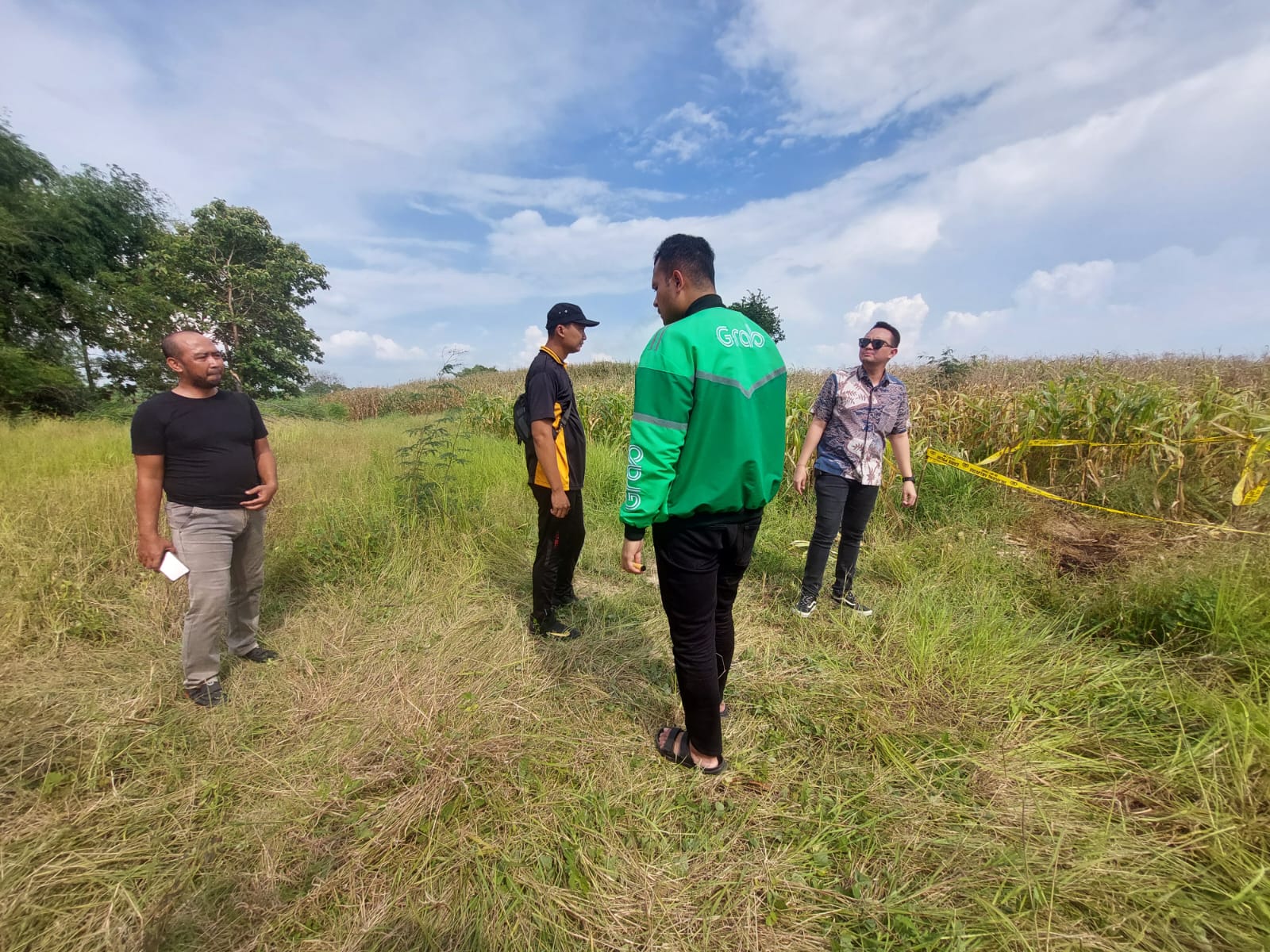 Polisi Temukan Sandal dan Bercak Darah pada Kantong Plastik di Lokasi Penemuan Jasad Wanita Desa Sumput