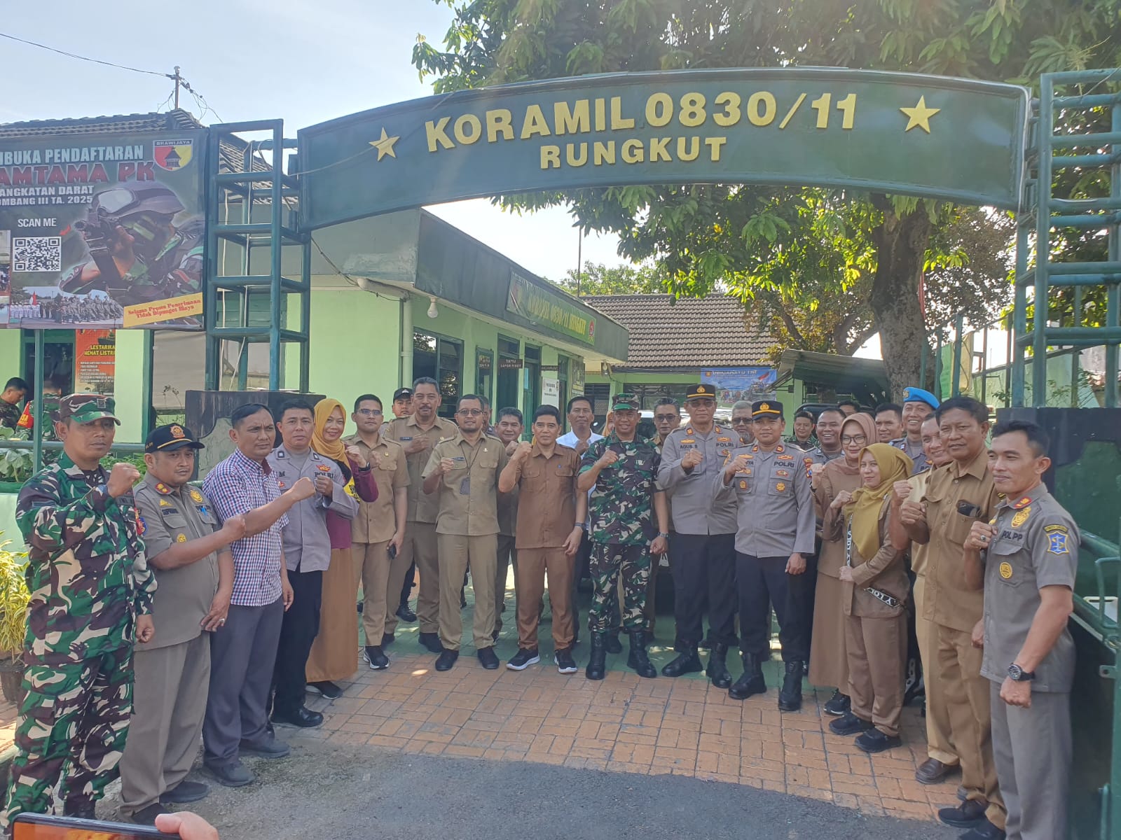 Solidaritas Tiga Pilar Rungkut dan Gununganyar, Silaturahmi Rayakan HUT ke-80 TNI di Koramil