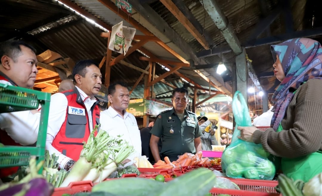 Respons Kenaikan Harga, Pj Wali Kota Malang Sidak Pasar