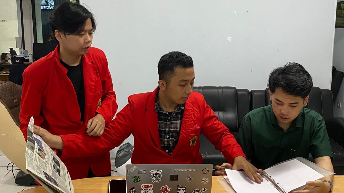 Mahasiswa Ilmu Komunikasi Untag Surabaya Asah Keterampilan Jurnalistik di Redaksi Memorandum