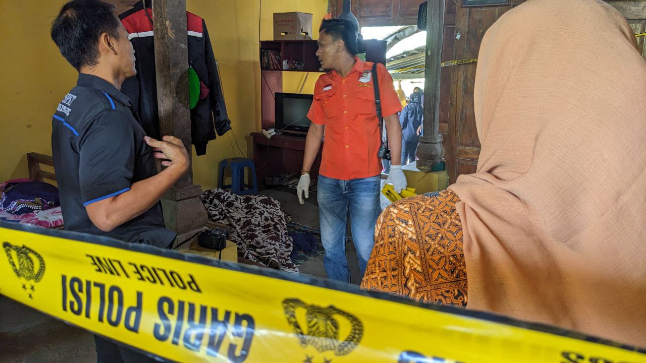 Tragis! Pasutri Pucanglaban Ditemukan Meninggal Dunia di dalam Rumah