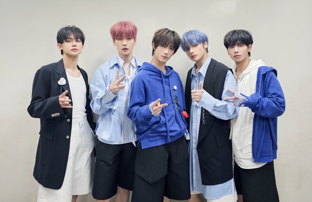 TXT Kembali Menggebrak Dunia Musik dengan Deja Vu