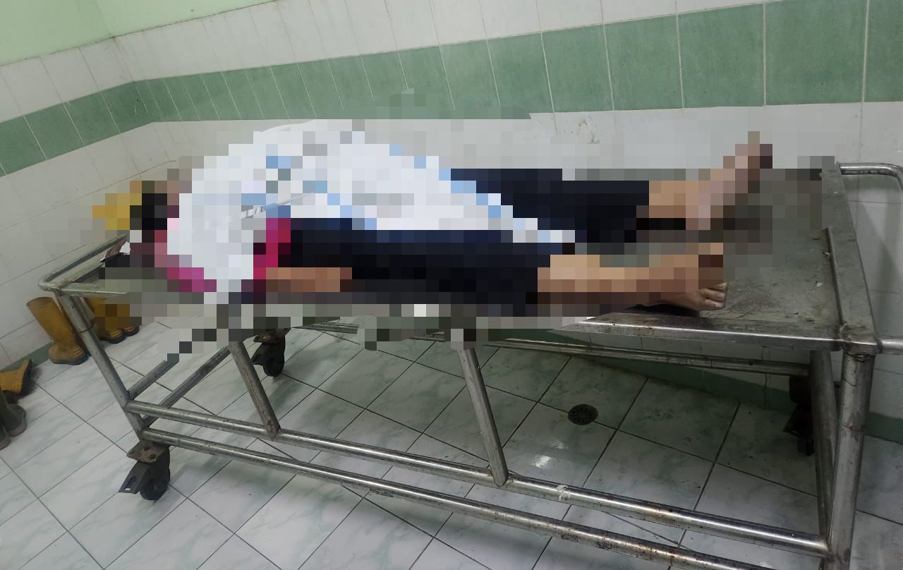 Antar Rombongan Ziarah Wali, Sopir Bus Asal Klaten Tewas Mendadak di Area Parkir Sunan Giri