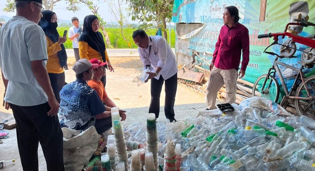 Warga Sudu Mulai Rasakan Nilai Ekonomi Pemilahan Sampah
