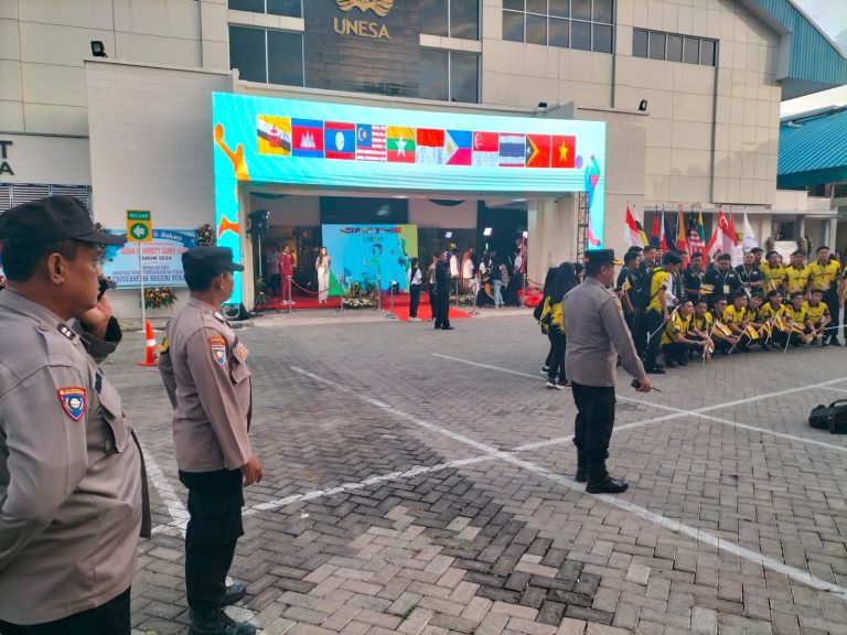 Kapolsek Lakarsantri Pimpin Pengamanan Asean University Games di Unesa