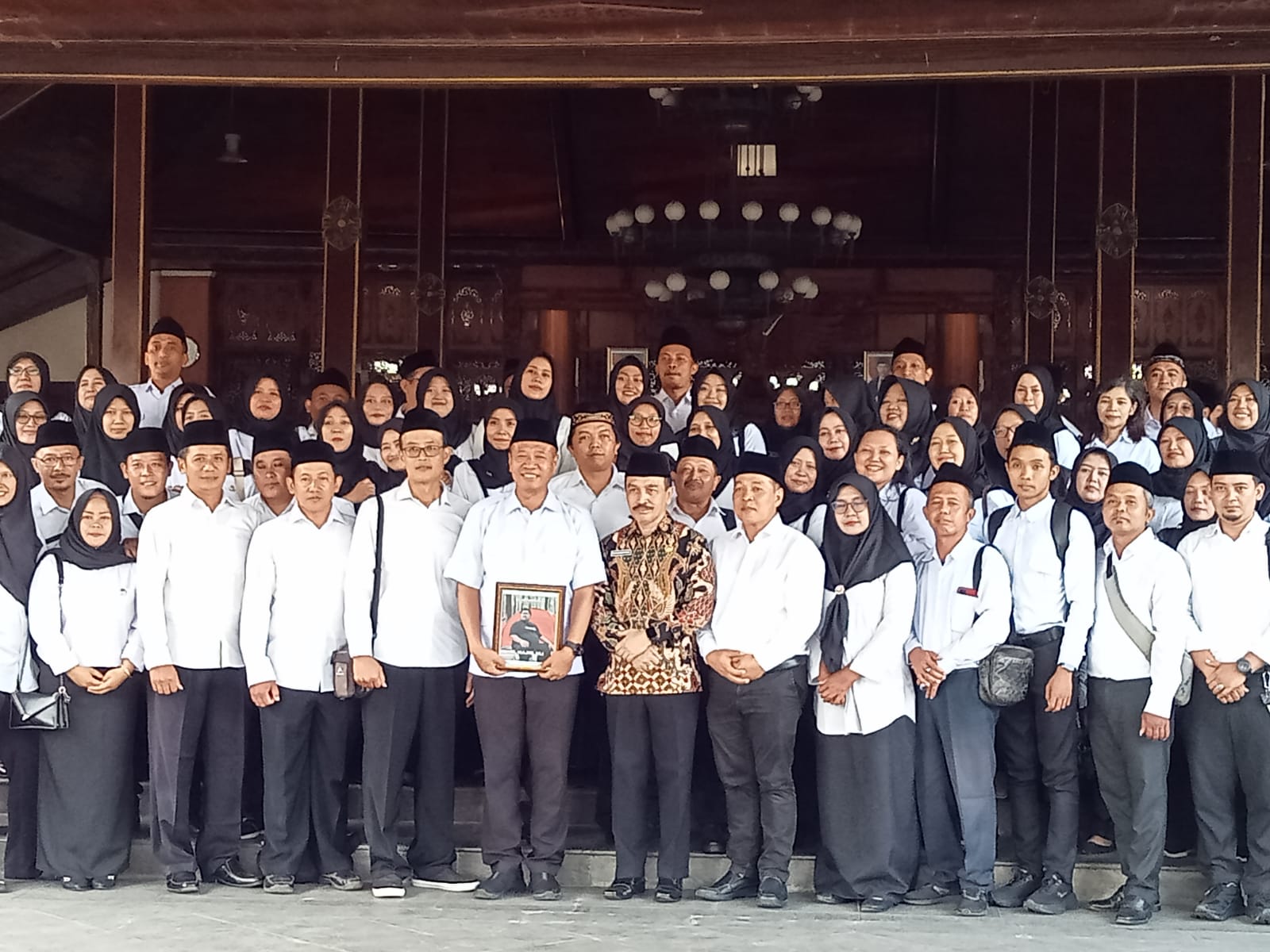 136 Pendamping Sosial di Tulungagung Resmi Jadi PPPK, Bupati Tekankan Tugas Besar Pastikan Bansos Tepat Sasara