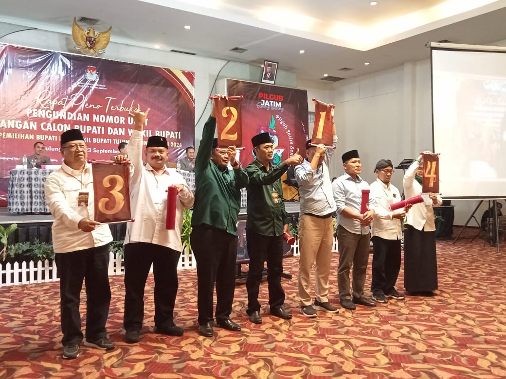 Pengundian Nomor Urut Paslon Bupati Tulungagung Ramai Adu Jargon Antar Pendukung 