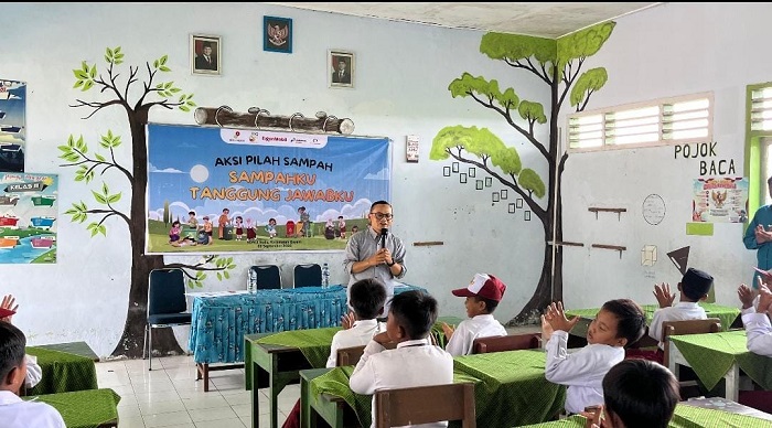 Sekolah Dasar di Bojonegoro Edukasi Pengelolaan Sampah Lewat Permainan Interaktif