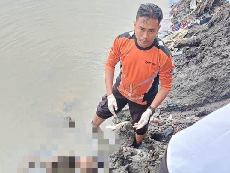 Bocah SD Ditemukan Meninggal di Sungai Kalimas Barat, Jasad Didekati Biawak