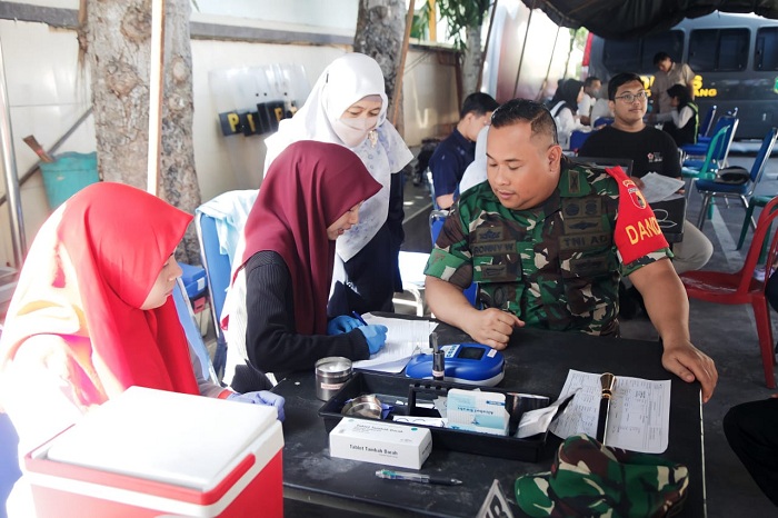 Dandim Lumajang Hadiri Donor Darah Ke-79 Bhayangkara ke-79, Wujudkan Harmoni TNI-Polri untuk Masyarakat