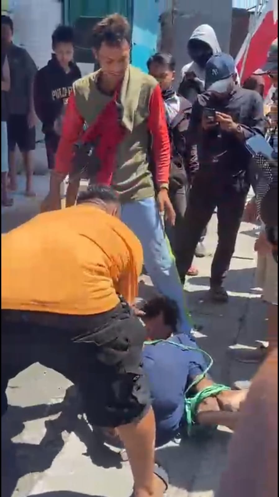 Tepergok Curi Motor di Sedati Sidoarjo, Pelaku Diamuk Massa