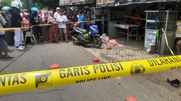 Pengendara Motor di Sukorejo Tewas Dilempar Bondet, Pelaku Masih Diburu