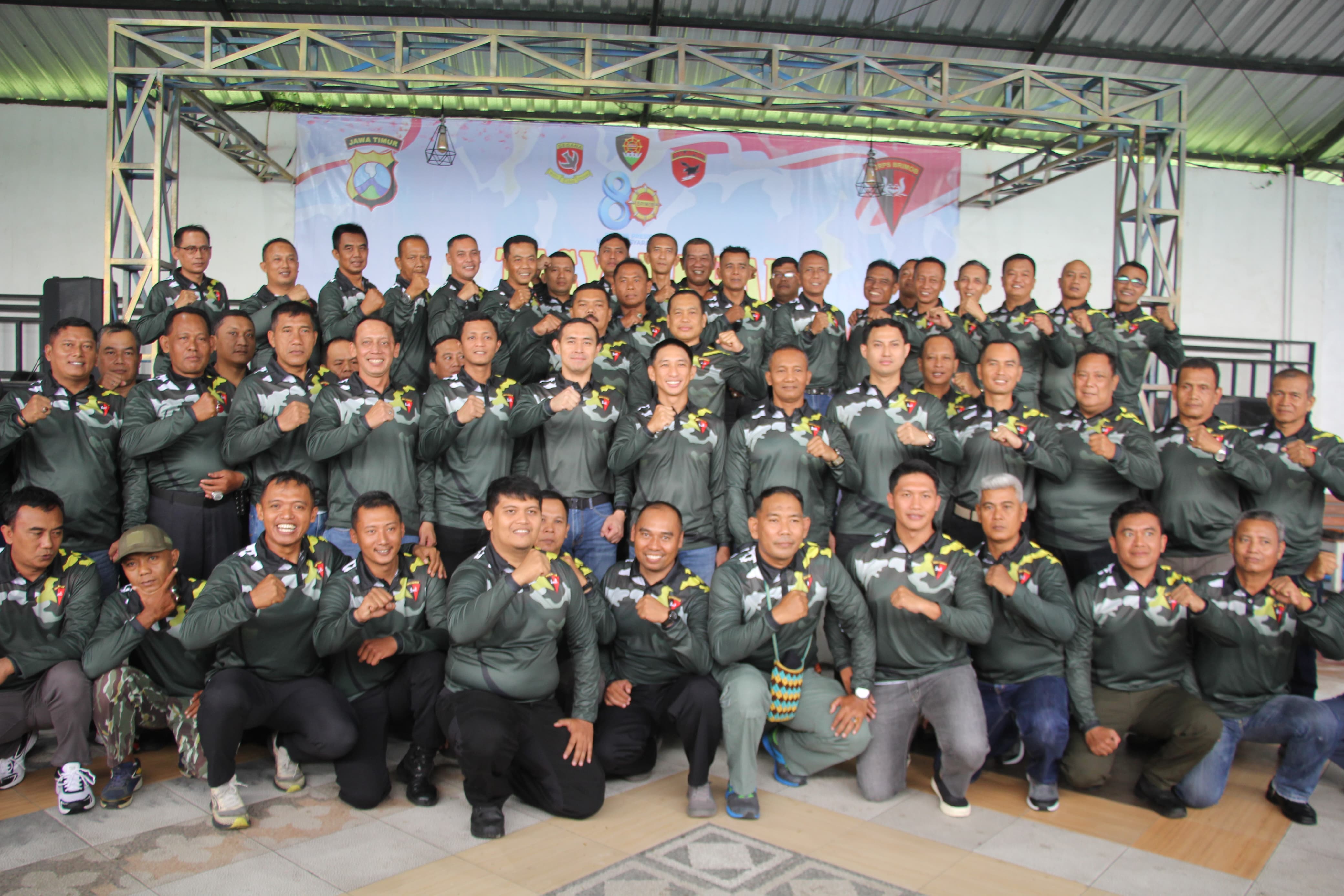 Kapolres Kediri Kota Rayakan HUT ke-80 Brimob dengan Potong Tumpeng