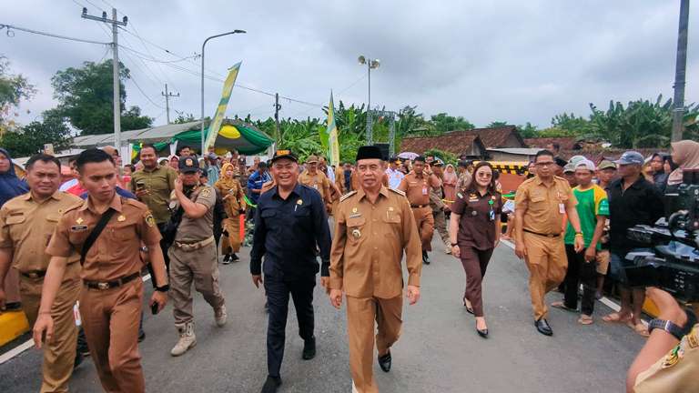 Penantian Tiga Tahun, Jembatan Klumutan Saradan Madiun Kembali Terhubung