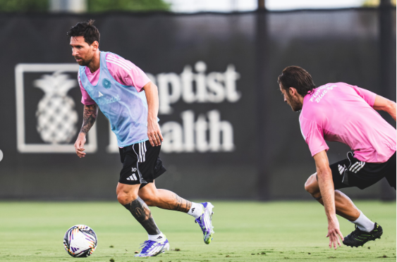 Lionel Messi dan De Paul Masuk Daftar 24 Pemain Argentina untuk Laga Uji Coba Lawan Angola