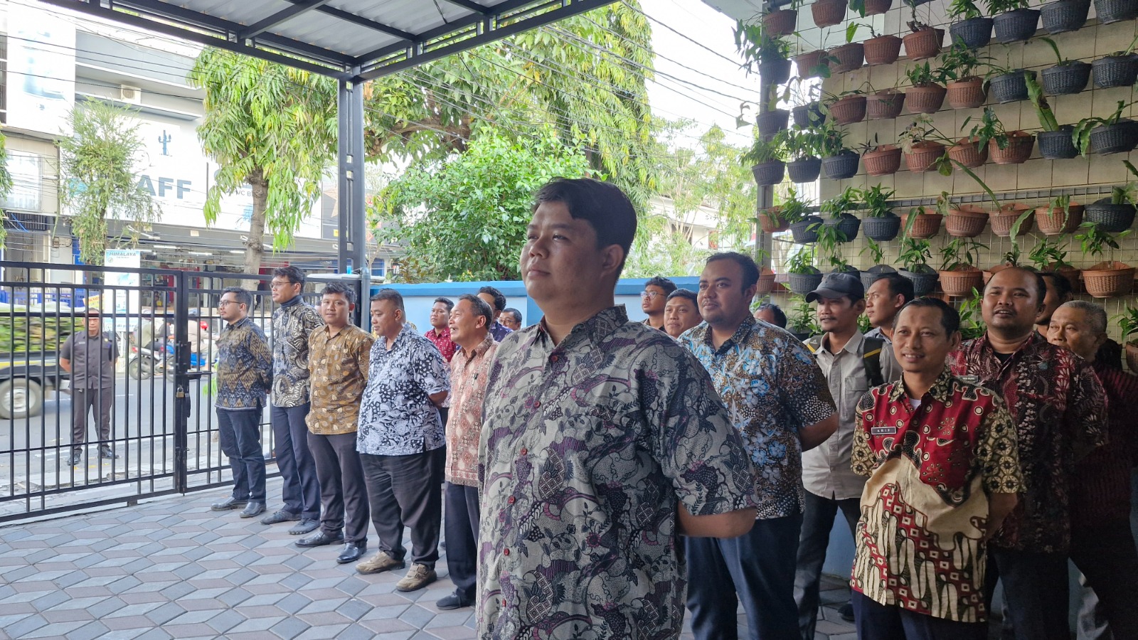 Apel Sore Jadi Pengingat Disiplin, Kantah ATR/BPN Tulungagung Tekankan Pelayanan Prima
