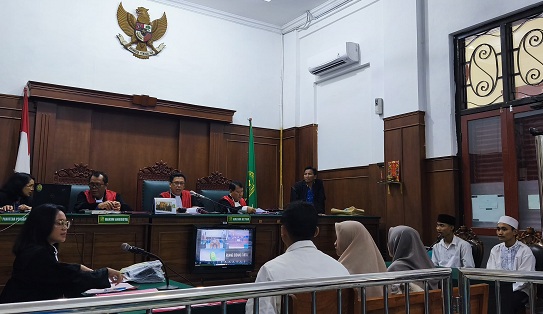 Motor Digembok Tak Jamin Aman, 2 Maling Gondol Beat di Surabaya