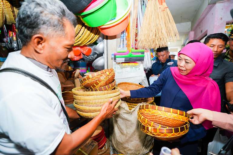 Sambut Kebijakan Penghapusan Kredit Macet UMKM Presiden, Khofifah Sebut 1.164 UMKM Jatim Berpeluang Status NPL