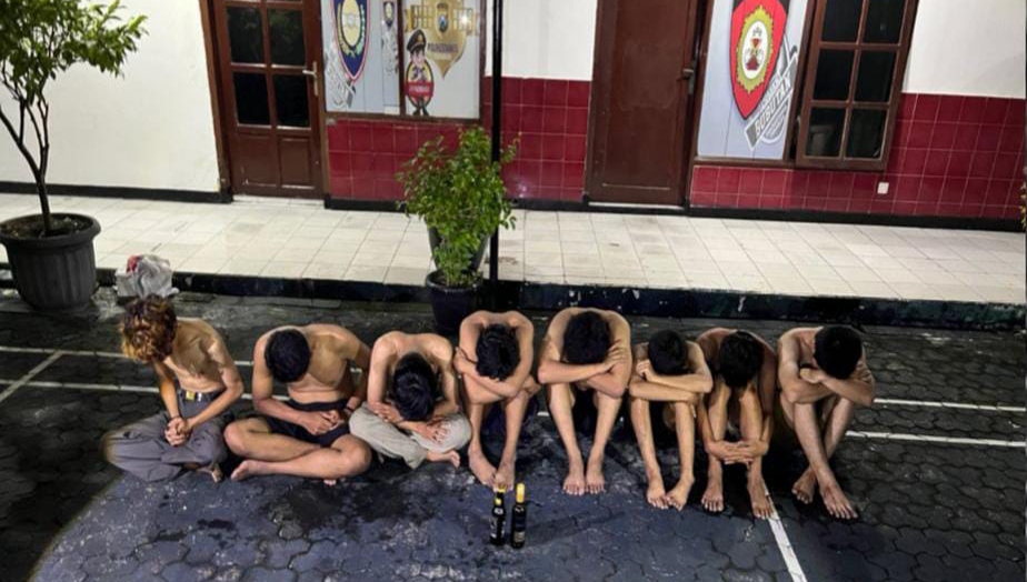 Polda Jatim Gagalkan Aksi Tawuran di Bubutan, Belasan Remaja Digelandang