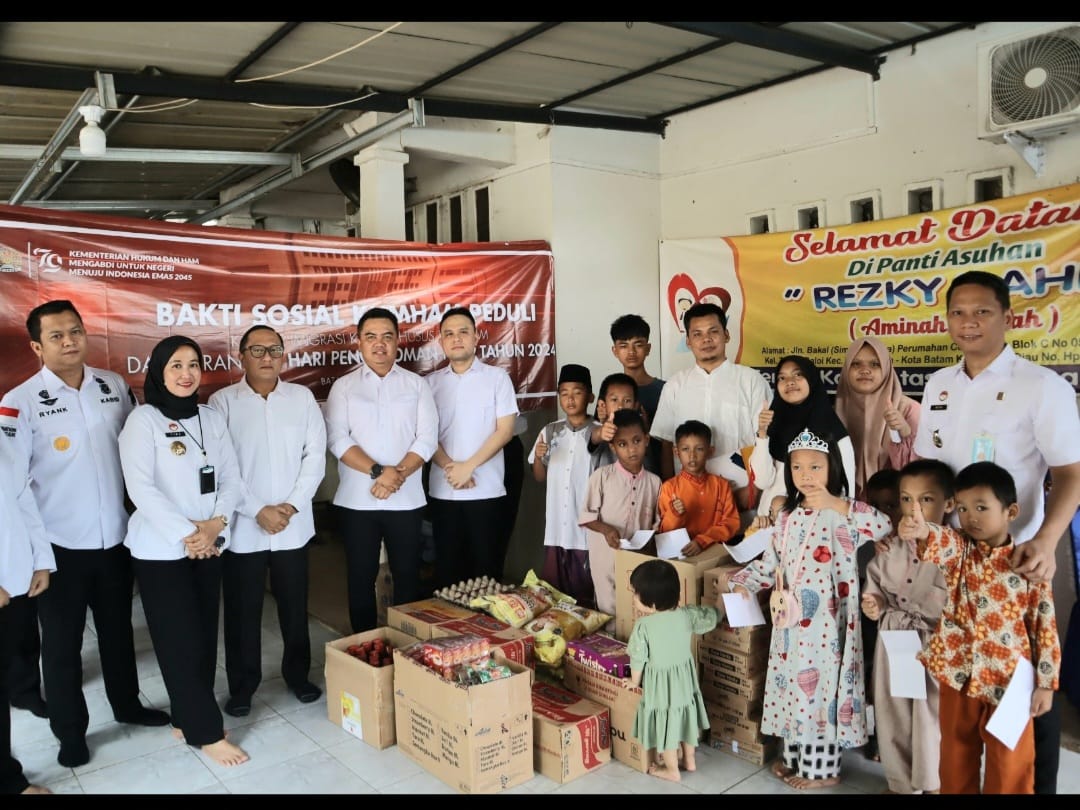 Berbagi dengan Yatim Piatu, Imigrasi Batam Baksos Hari Pengayoman di Panti Asuhan Rezky Ilahi