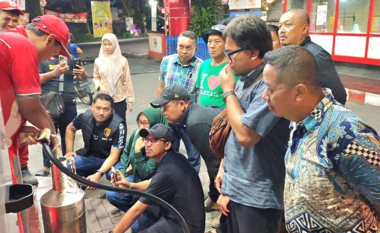 Sidak Empat SPBU, Dewan: Bau Pertalite Seperti Lumpur Lapindo