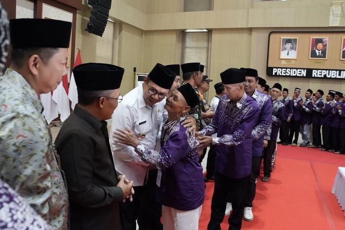 197 Calon Jemaah Haji Kota Batu Diberangkatkan, Pemkot Fasilitasi Penuh Keberangkatan ke Tanah Suci