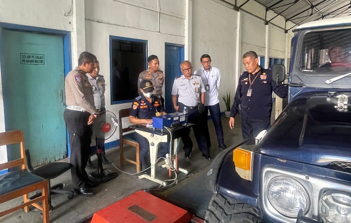 Polres Malang Ramp Check Puluhan Jeep Wisata Cegah Terjadinya Kecelakaan